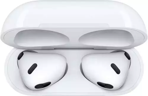 Apple AirPods (3. generácie) s nabíjacím puzdrom Magsafe